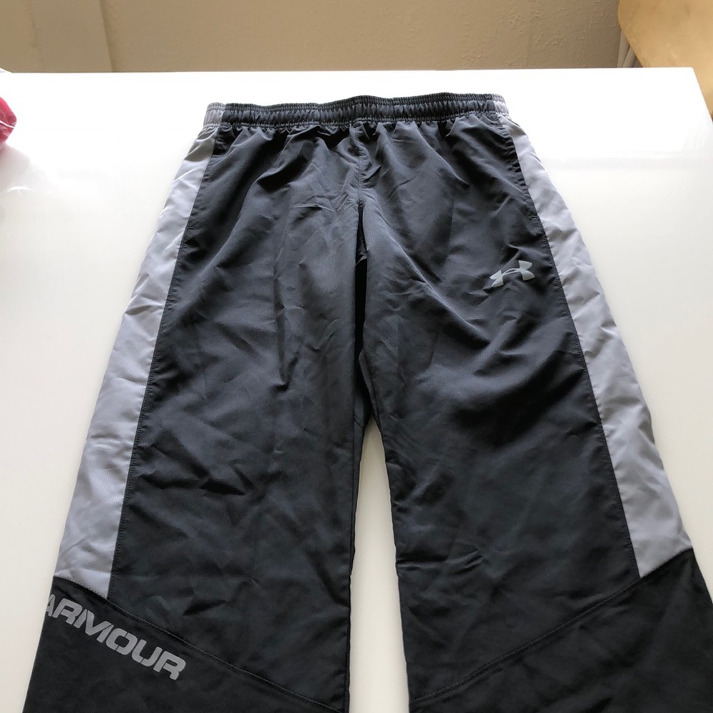 Boys under armour wind pants